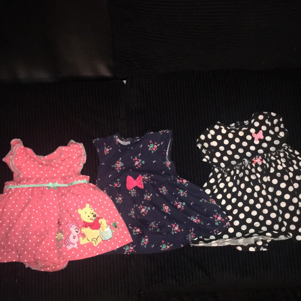 A bundle of 3 babygirl dresses!! 💕